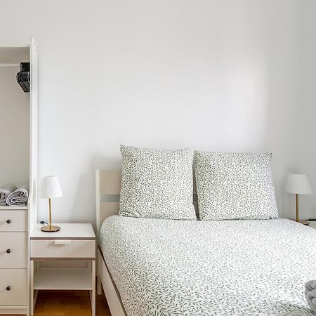 Apartamento Parisian Penthouse With Large Terrasse Pierrefitte-sur-Seine Exterior foto