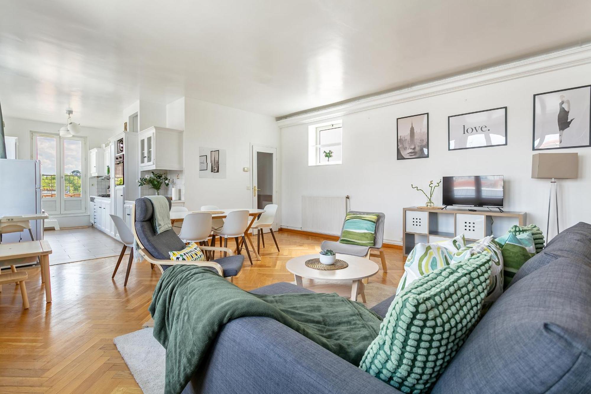 Apartamento Parisian Penthouse With Large Terrasse Pierrefitte-sur-Seine Exterior foto