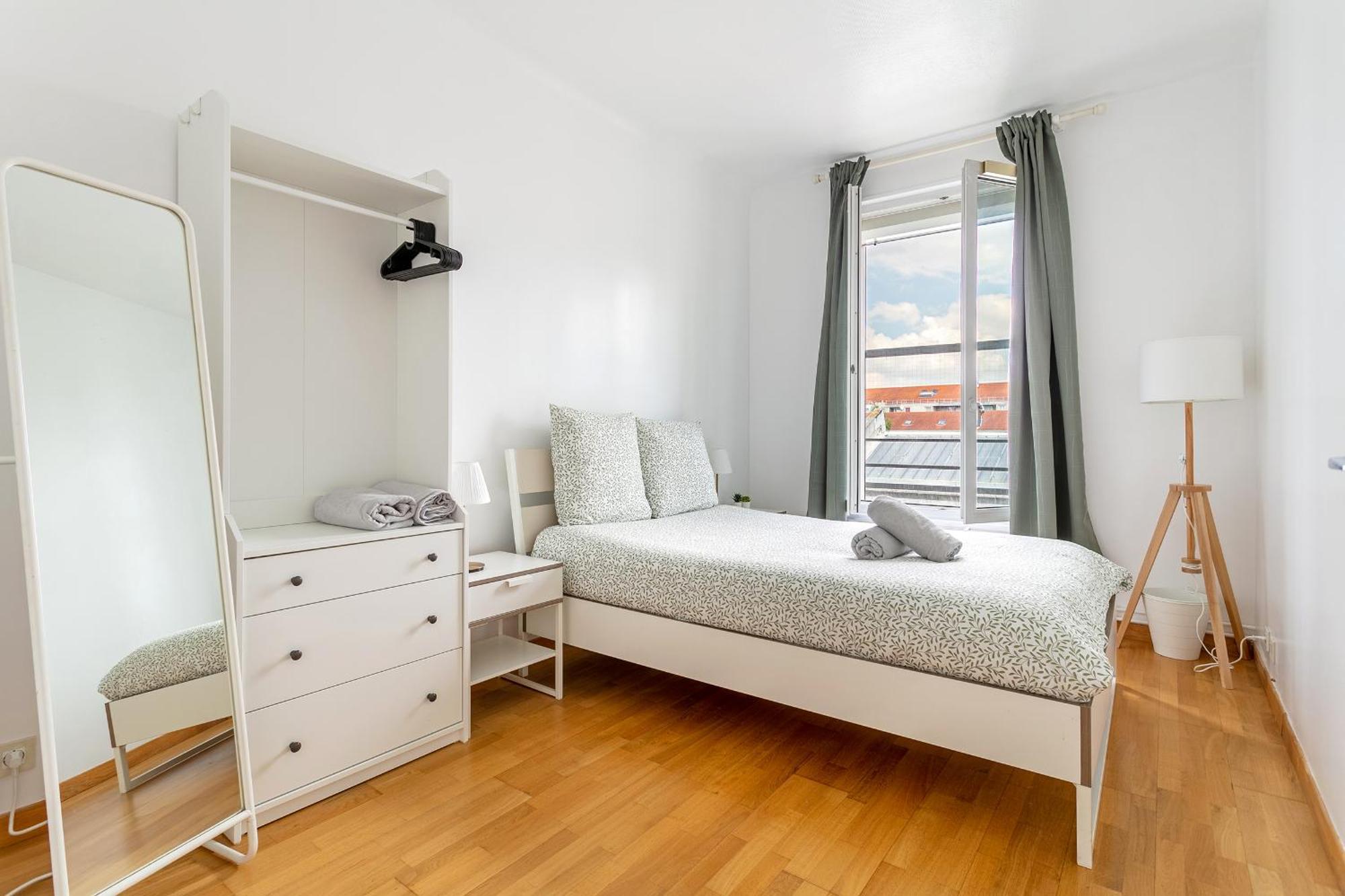 Apartamento Parisian Penthouse With Large Terrasse Pierrefitte-sur-Seine Exterior foto